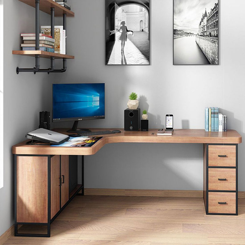 Bureau de direction en L en bois massif de couleur châtaignier clair avec tiroirs, 29.53" H x 62.99" W x 47.24" D