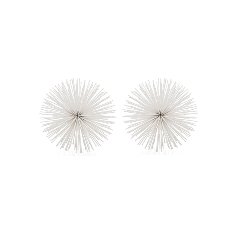 Ensemble de deux sculptures de table sphériques en fer, Blanc