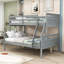 Lit simple superposé au-dessus d'un lit double avec design convertible et échelle-362551735