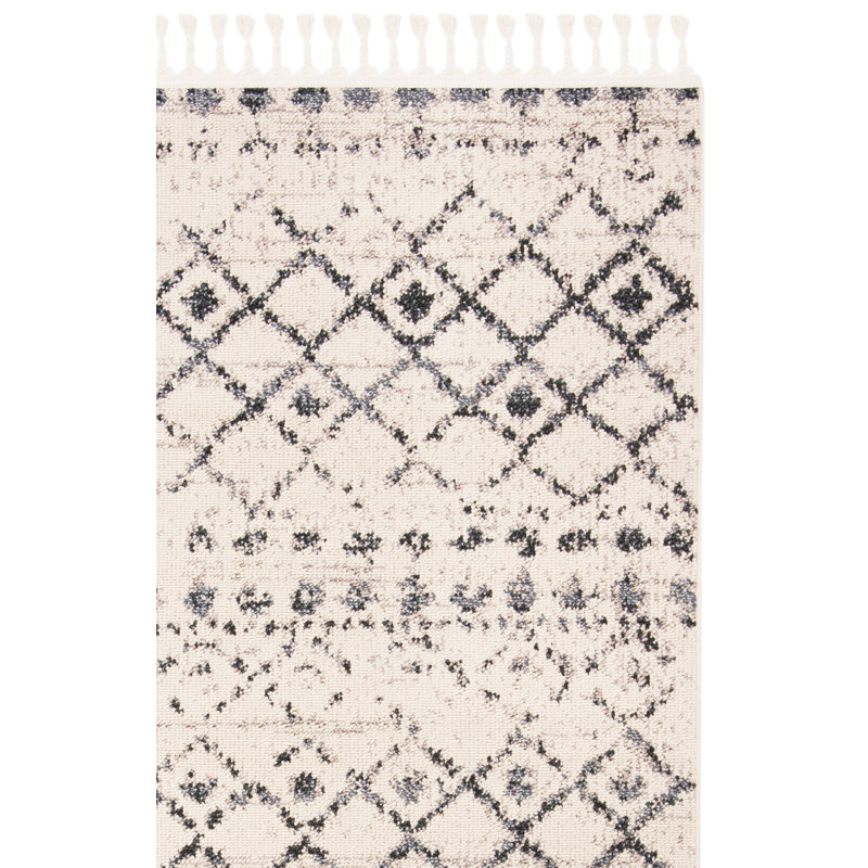Shiflet Performance Geometric Rug, Rectangle 5'3" x 7'6"
