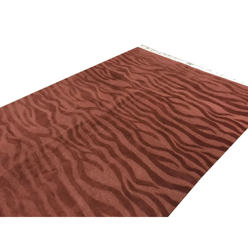 Tapis rouge noué à la main de haute qualité