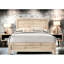 Grand lit naturel pour une ambiance de chambre à coucher tranquille avec tête de lit à panneau et mécanisme de glissière en métal