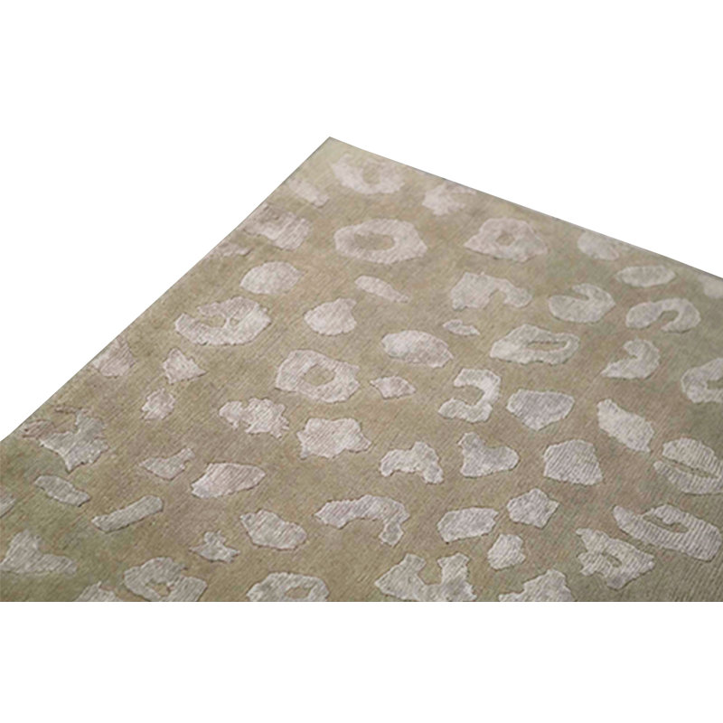 Hand-Knotted High-Quality Beige Area Rug