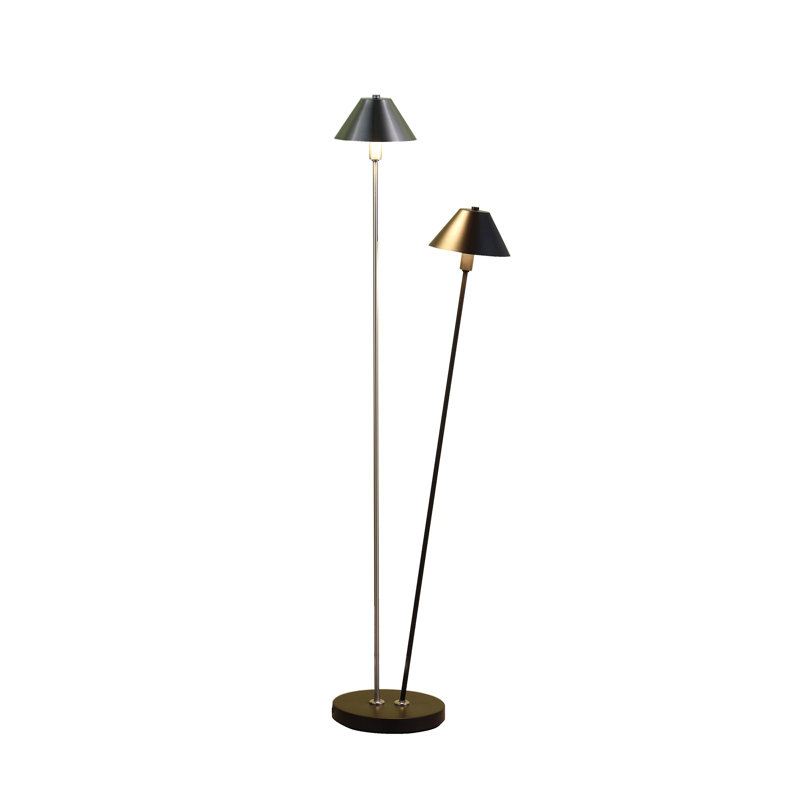 Lampe sur pied à DEL 48 po Akay