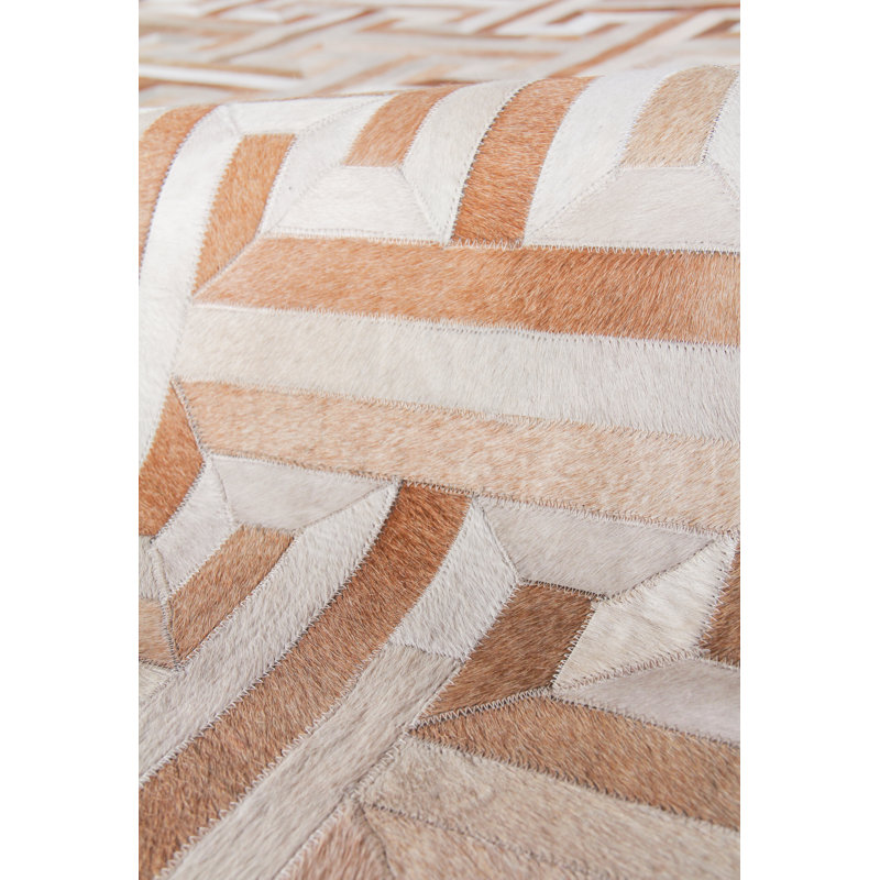 Natural Hide hand-tufted Leather Hide Ivory/Beige/Multi Area Rug