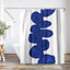 Rideau de douche Americanflat 71x74 - Blue Abstract Design - Indigo Vine par Chaos & Wonder Design
