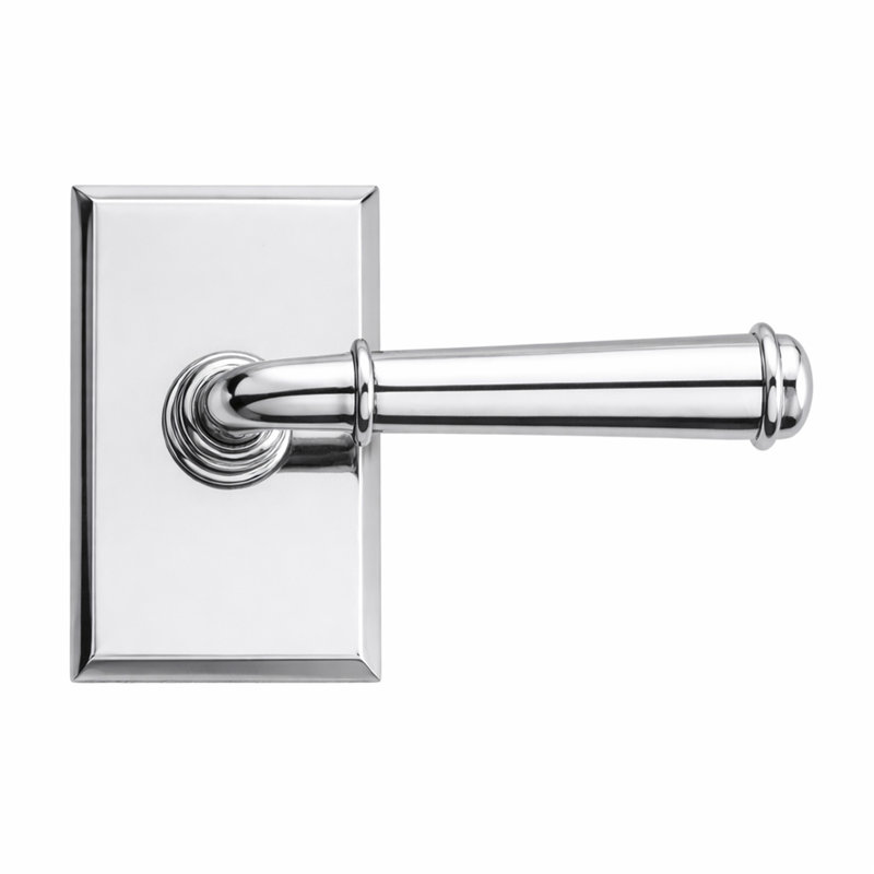 Faux levier Bravura 840-G1 sur rosace rectangulaire biseautée en chrome poli St. Charles