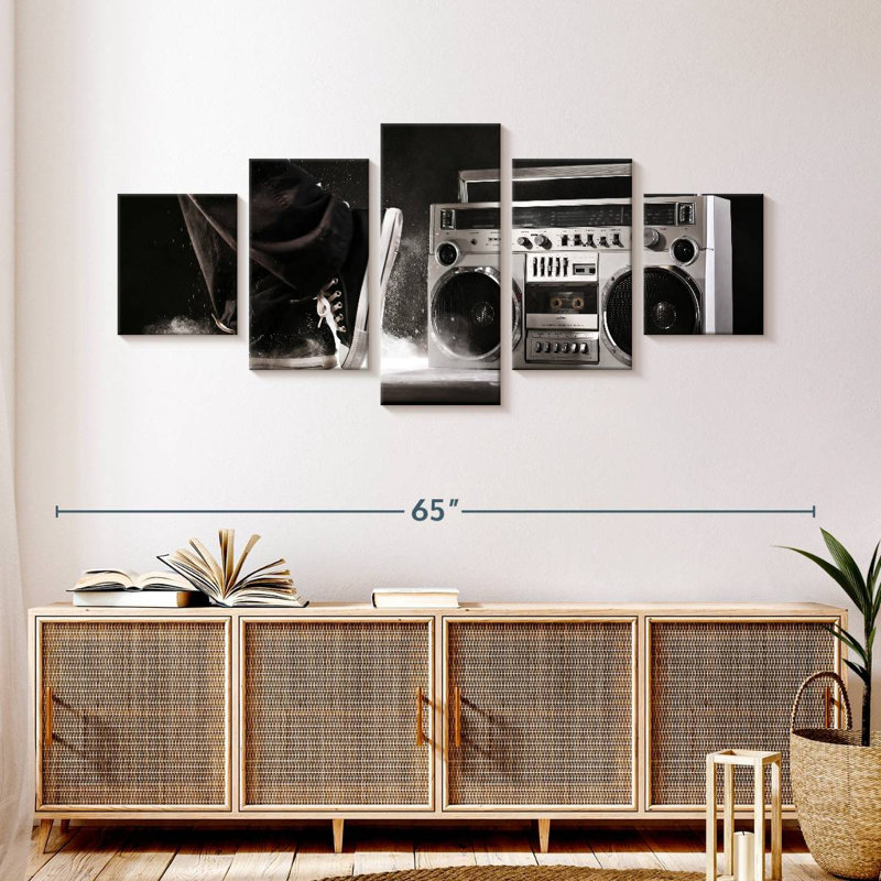 Street Boombox, H 24 po x l 55 po