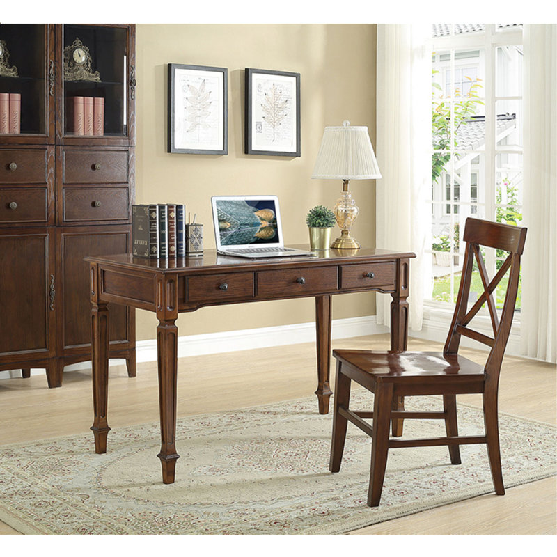 Bureau élégant à trois tiroirs en bois