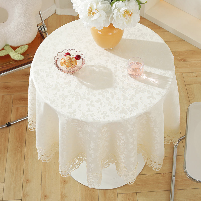 Jacquard RoundTablecloth with Wide lace Edge, 71" Round