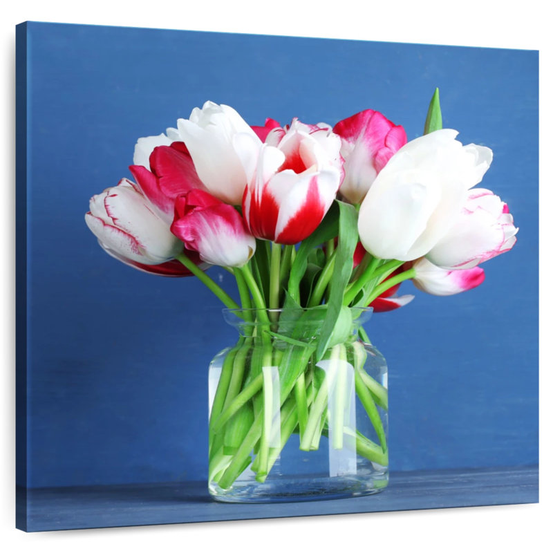 Harnek Tulips In Glass