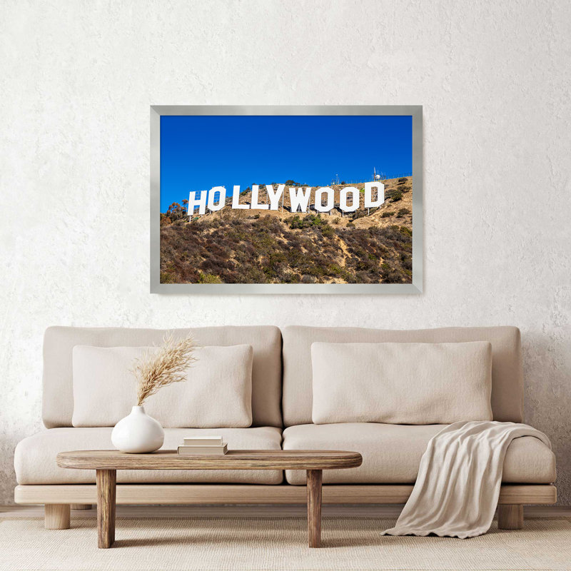 «Hollywood California», reproduction de photo encadrée, H 21,5 po x l 27,5 po x P 0,75 po, Encadrement argenté