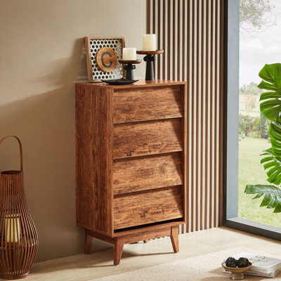 La commode double à 4 tiroirs présente un style rétro et un design biseauté