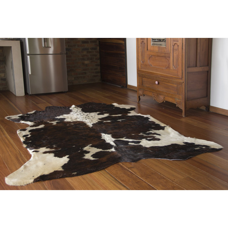 Oakgrove Cowhide Indoor Rug