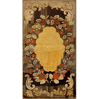 Tapis crocheté antique de couleur jaune or antique