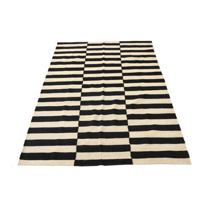 Tapis noir et blanc Ousley