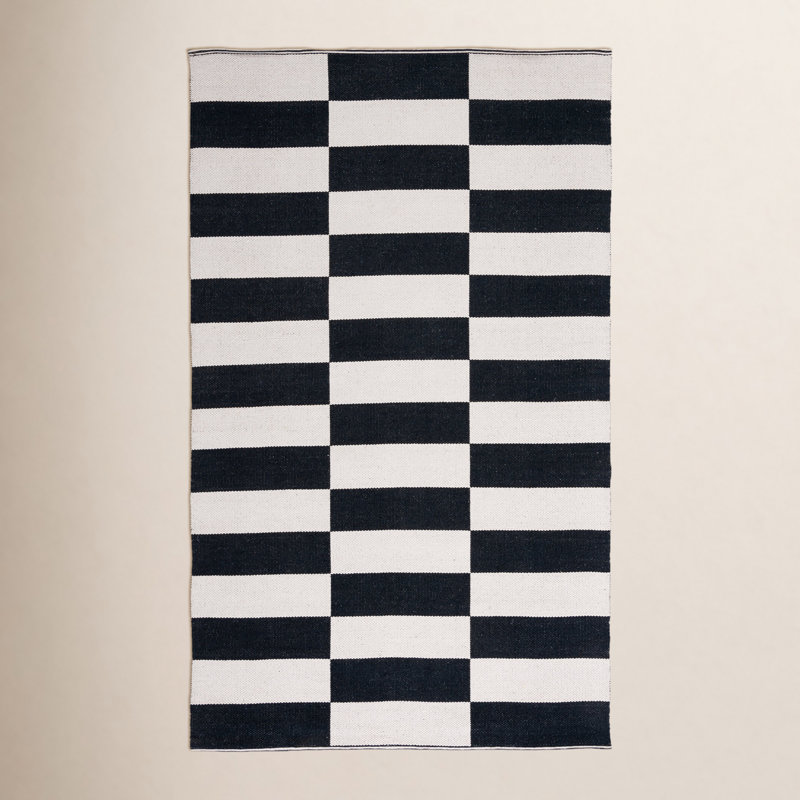 Tapis noir / ivoire en coton fait à la main Alvana, Rectangle 4 pi x 6 pi
