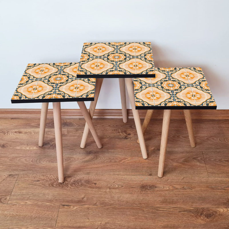 Ensemble de 3 tables gigognes élégantes, motif géométrique orange et vert, 13,8 po x 20,5 po x 13,8 po | 100% panneau de fibres à densité moyenne avec pieds en bois de hêtre, parfait pour les salons modernes et la décoration intérieure, design élégant et fonctionnel