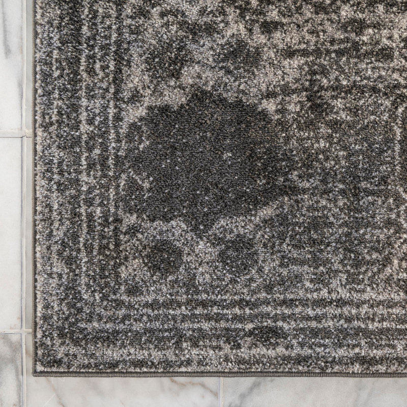 Wynsum Geometric Indoor Rug, Rectangle 4'1" x 6'1"