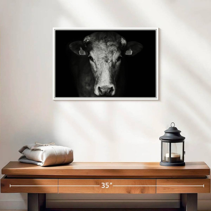 Réflexion sur une vache, Cadre flottant blanc, 19 po x 13 po