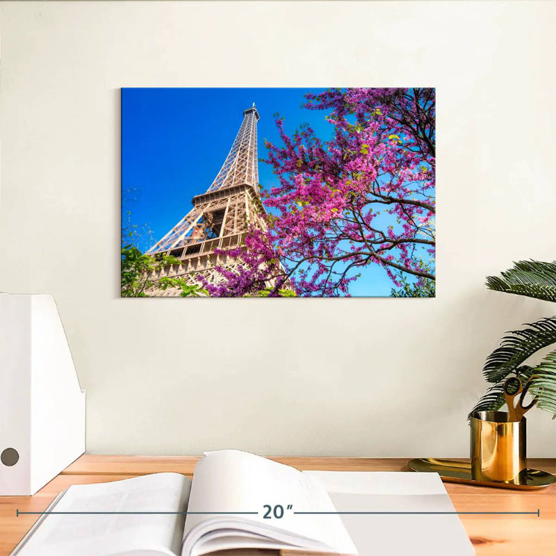 Fleurs de la Tour Eiffel, H 8 po x l 12 po