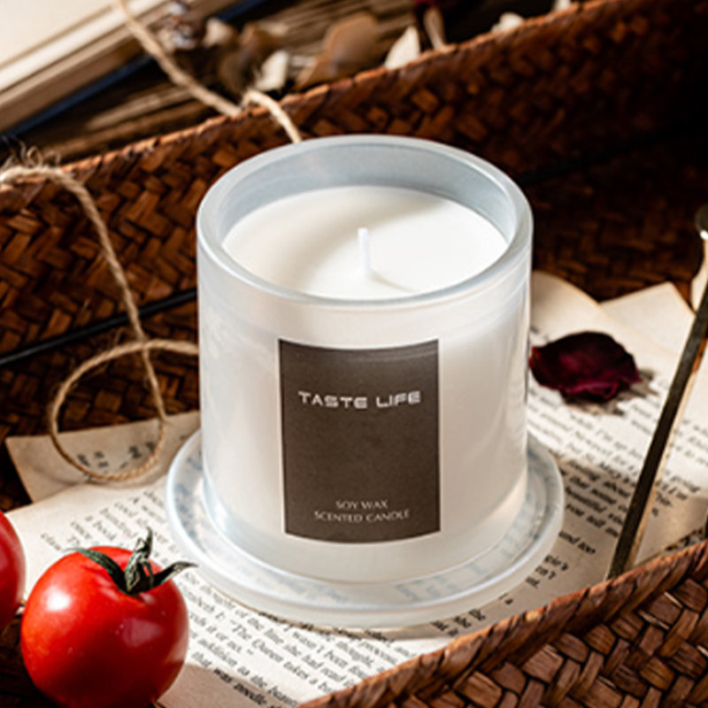 Bochov English Pear & Freesia Scented Jar Candle