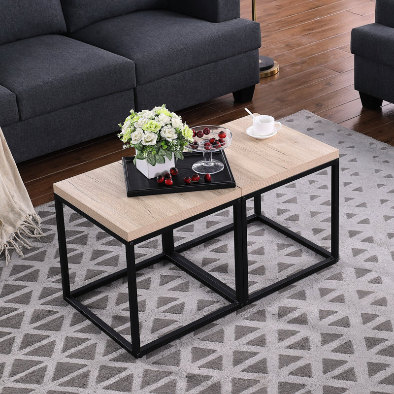 Lot de 2 tables d'appoint rectangulaires et minces en chêne naturel, idéales pour diverses pièces, spacieuses et robustes.