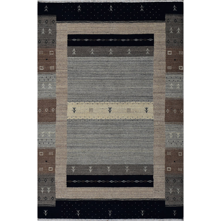 Area Rug in Beige/Rust