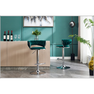 Ensemble de 2 tabourets de bar, avec repose-pieds chromé et base pivotante en velours à hauteur réglable et tabouret de bar simple chromé - Vert
