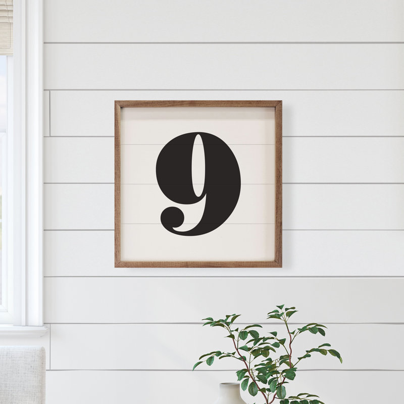 Carré classique numéro neuf blanc
