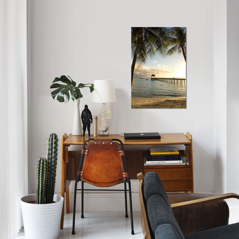 «Pier and Palm», reproduction de photo sur toile tendue, H 26 po x l 18 po x P 1,5 po, Toile tendue, Pas de tapis
