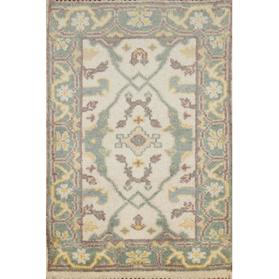 Tapis géométrique en laine Oushak