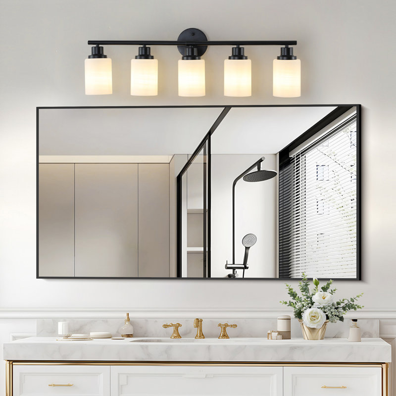 Miroir de salle de bain Modern, Noir blanc, H 10,2 po x l 31,5 po x P 6,3 po, 5 lumières