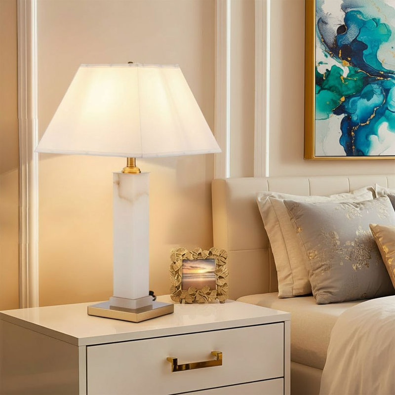 Lampe de table blanche et dorée en albâtre, lampe de chevet de luxe moderne pour table de chevet de chambre à coucher, salon ou bureau à domicile
