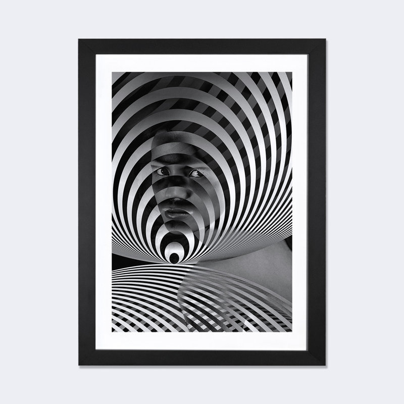 «Vertigo», impression, H 32 po x l 24 po x P 1 po, Papier encadré noir