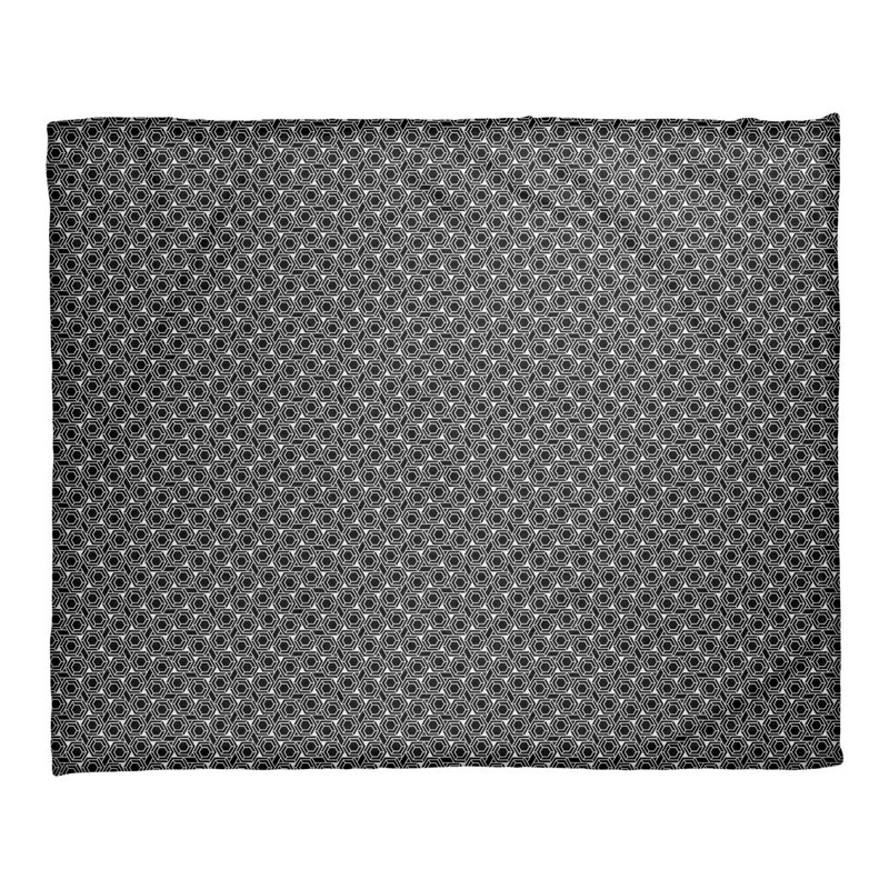 Couverture à treillis hexagonal Katelyn Elizabeth, l 52,5 po x L 62,5 po, Noir / blanc