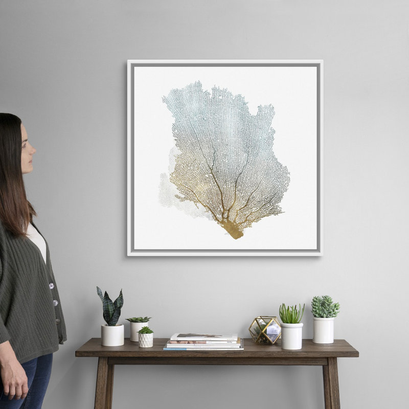 «Delicate Coral I» par Isabelle Z - reproduction d'art sur toile, H 32 po x l 32 po, Toile avec cadre flottant, Blanc