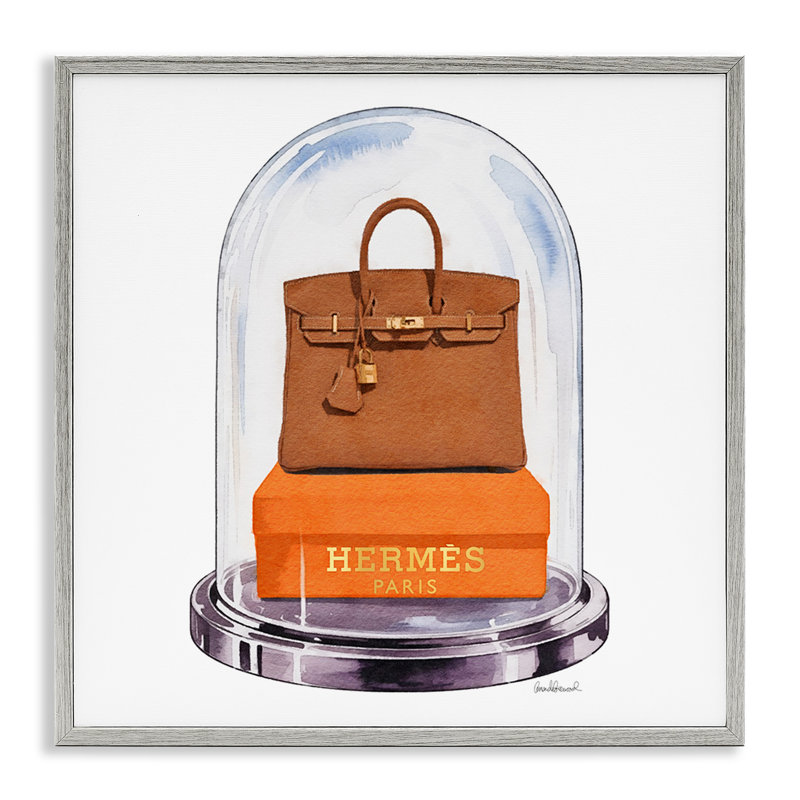 Giclée encadrée de luxe avec sac à main, design par Amanda Greenwood, H 17 po x l 17 po, Giclée de ferme grise encadrée
