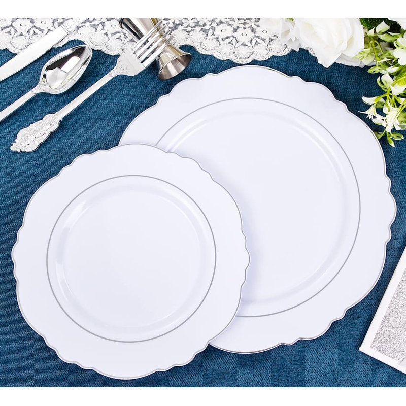 COEN 350-piece plastic plate set includes 100 plates, 50 pre-rolled napkins with silverware, and 50 cups