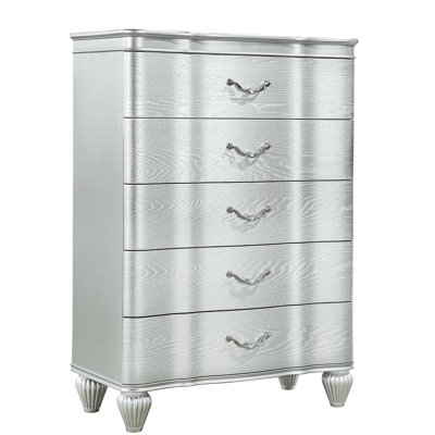 Landmark Traditional Style 5-Drawer Chest With Metal Drawer Pulls Made With Wood In Silver