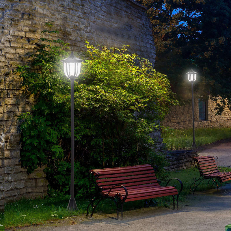 Nik Lamp Post (Full)