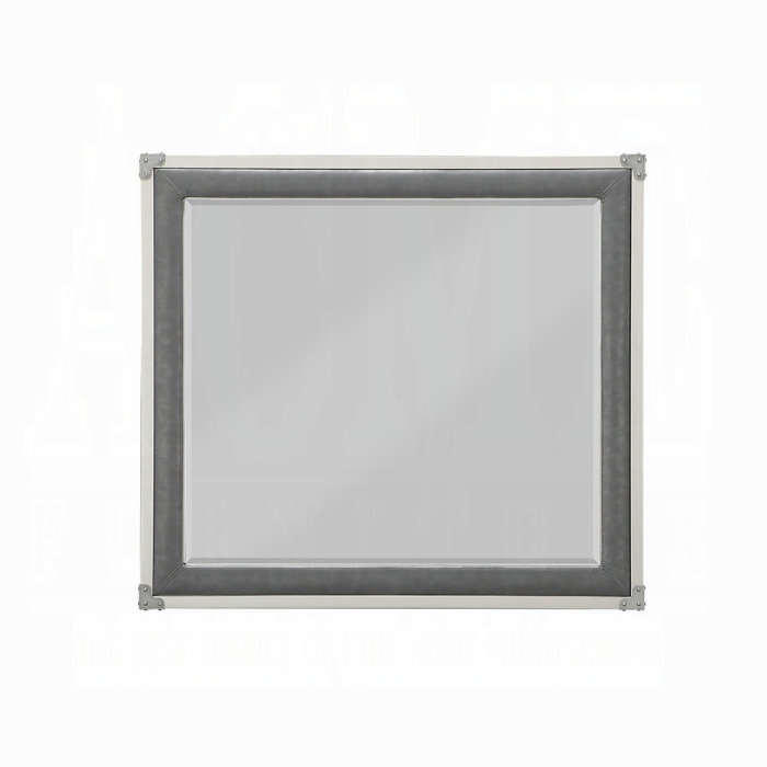 Orchest Mirror