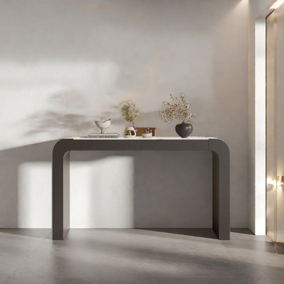 Console moderne moderne et pratique