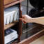 Bibliothèque simple et luxueuse
