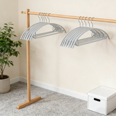 Paquet de 80 cintres robustes, idéal pour les robes, les pantalons, les costumes, les vestes et autres vêtements lourds, solution de rangement pour garde-robe peu encombrante