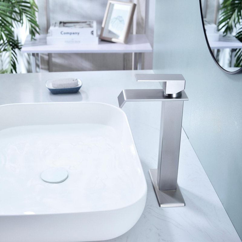 Robinet de lavabo de salle de bain à poignée simple avec bec cascade, Noir mat