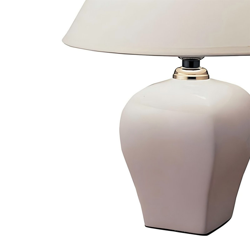 Lampe de table haute 13 po en céramique, en forme d'urne, abat-jour en lin