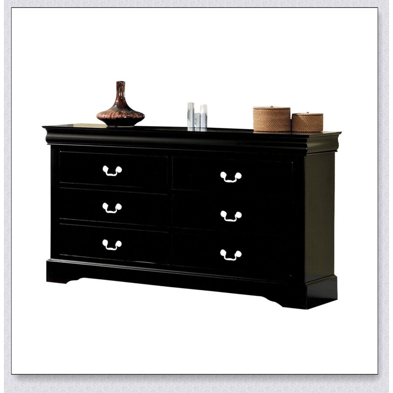 Élégante commode à finition noire Louis Philippe III avec six tiroirs spacieux, alliant élégance moderne et rangement pratique.