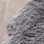 Tapis gris en peau de mouton touffeté à la main Rudisill