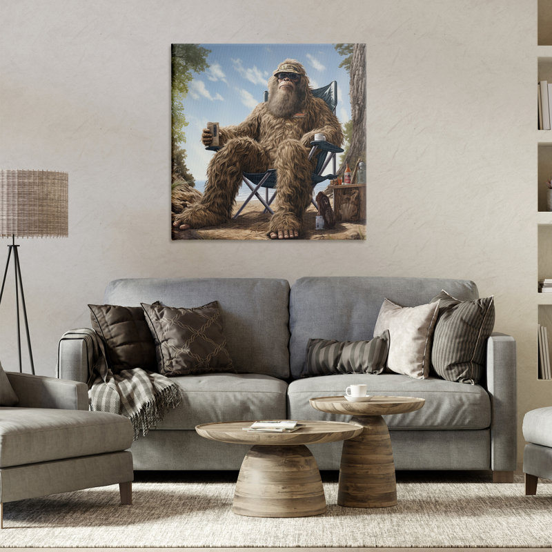«Mythical Monster on Beach», art mural sur toile par Jim Baldwin, H 36 po x l 36 po x P 1,5 po